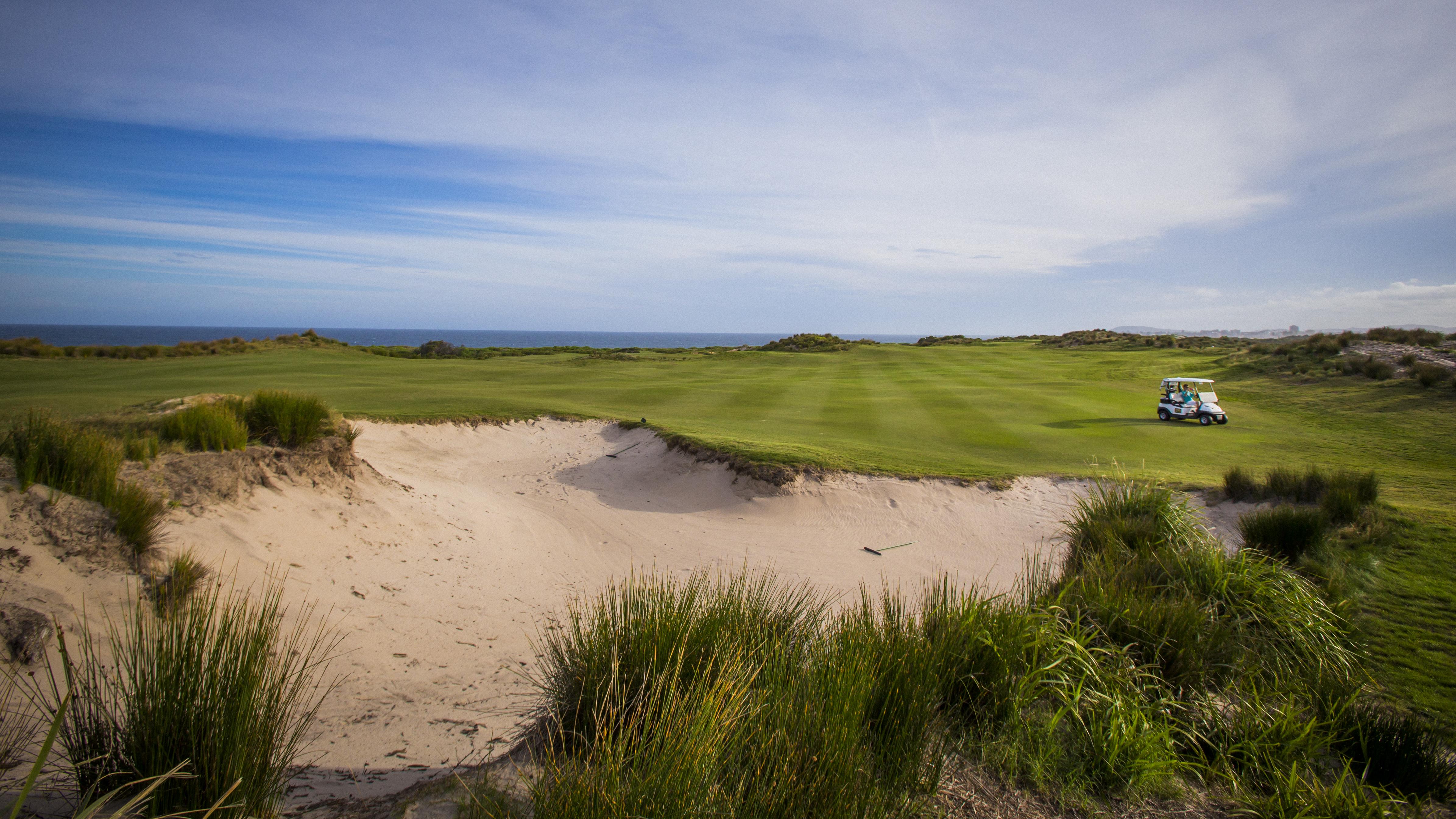 Pullman Magenta Shores Resort Entrance Exterior foto The 18th hole at the Old Head Golf Links